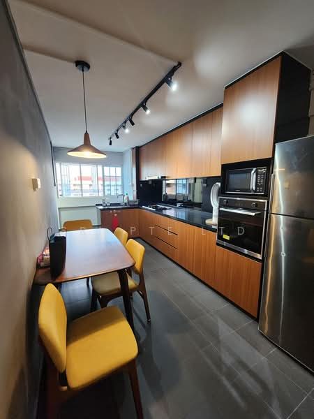 459 Tampines Street 42 — photo 3
