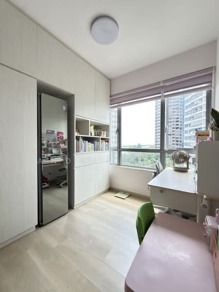 High Park Residences — photo 11