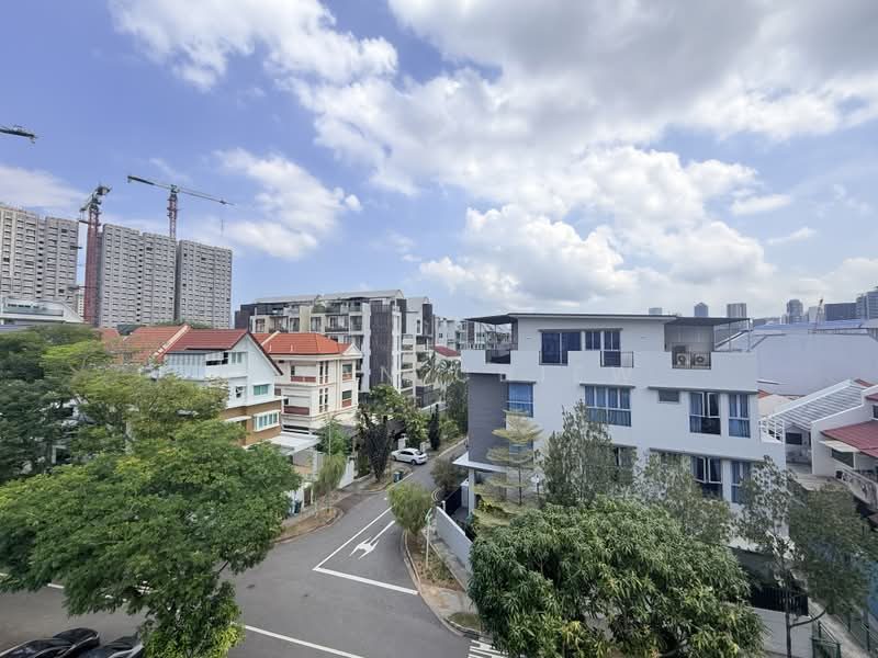Carlisle Road Inter Terrace With Huge Land Size — photo 2