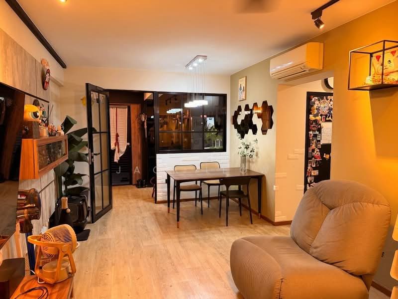 453B Fernvale Road — photo 1