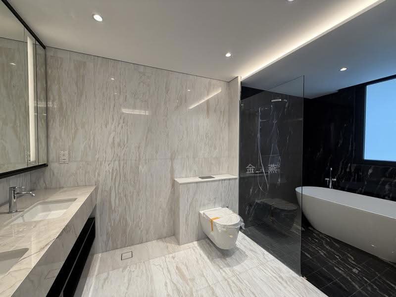 Brand New & Luxury, 5 levels with Lift & Pool, grand living hall with super high ceiling — photo 9