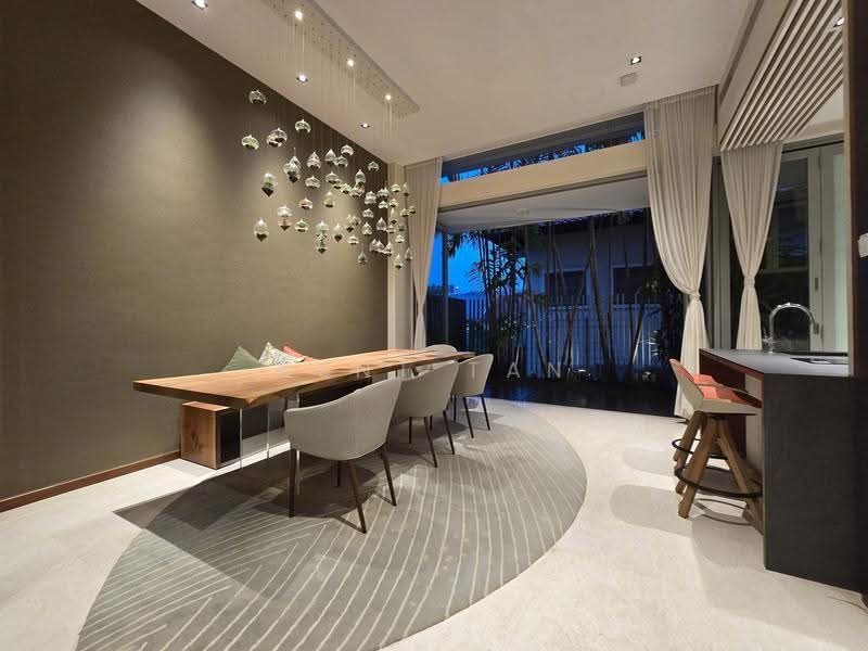 Beyond Luxury — A Rare Masterpiece of Space, Light & Tranquility! — photo 4