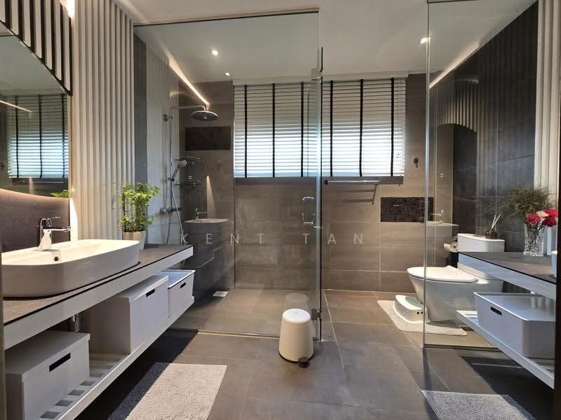 Beyond Luxury — A Rare Masterpiece of Space, Light & Tranquility! — photo 8