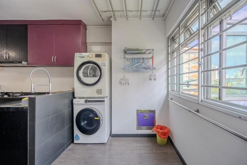 315 Clementi Avenue 4 — photo 6