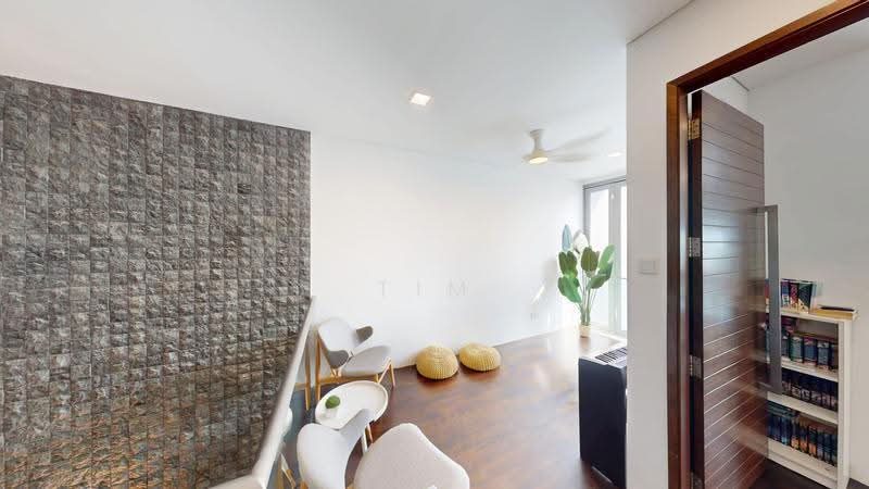 Modern Terrace with Indoor pool — photo 9