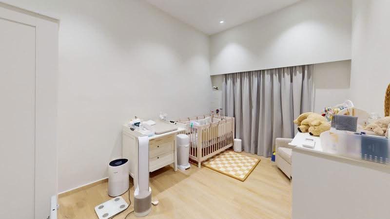 Beautifully Renovated 2sty Terrace — photo 6