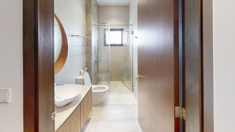 Beautifully Renovated 2sty Terrace — photo 8