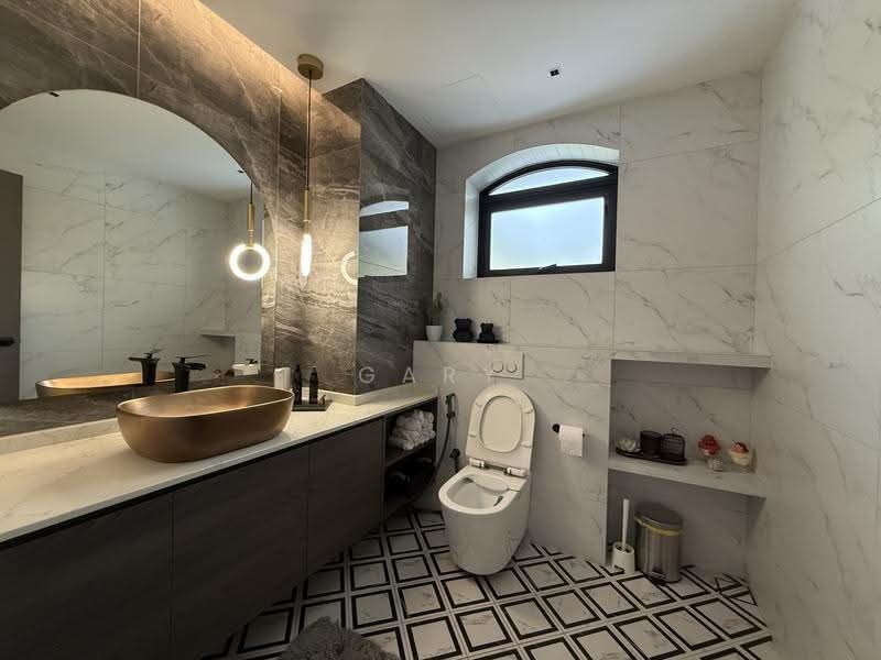 Hillview Ave, Hill Cres, Hillview Dr, Hillview Way — photo 4