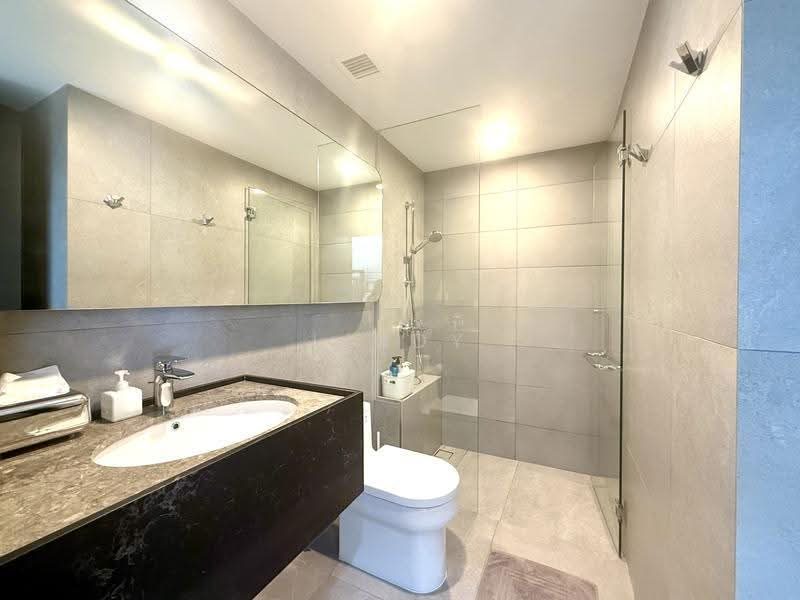Modern 3 Storey Landed fully renovated 1km RGPS for Sale — photo 8