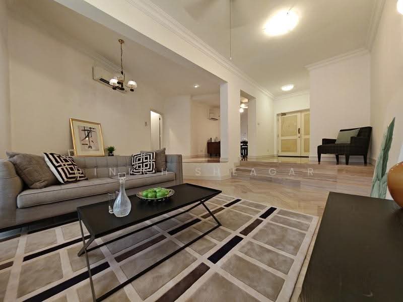 Orange Regency — photo 1