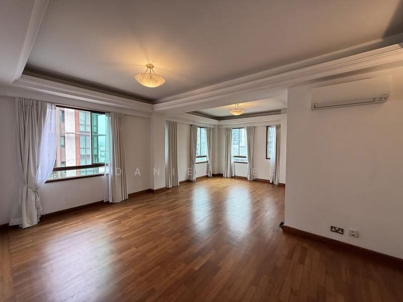 Family Living at Emerald Hill Orchard — 3BR + Helper's Room, Schools & MRT at Your Doorstep — photo 1