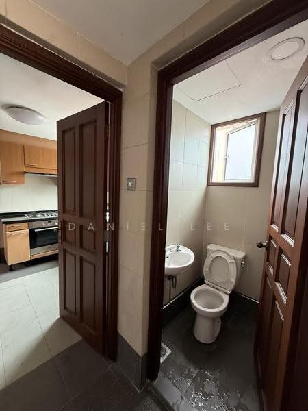 Family Living at Emerald Hill Orchard — 3BR + Helper's Room, Schools & MRT at Your Doorstep — photo 18