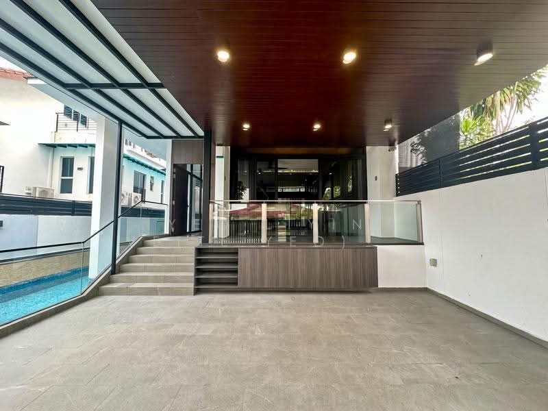 ★ GIANT ★ District 28 Semi-Detached Home at Seletar Hills Estate — photo 1
