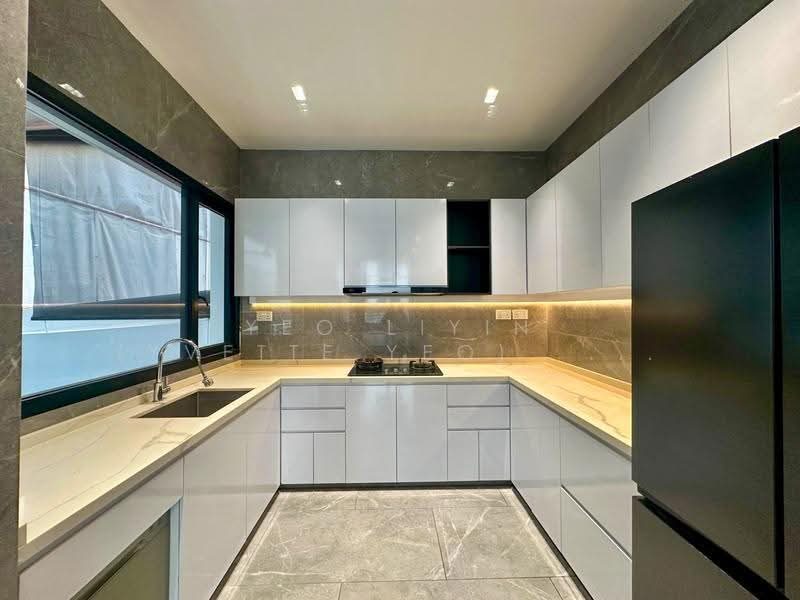 ★ GIANT ★ District 28 Semi-Detached Home at Seletar Hills Estate — photo 6