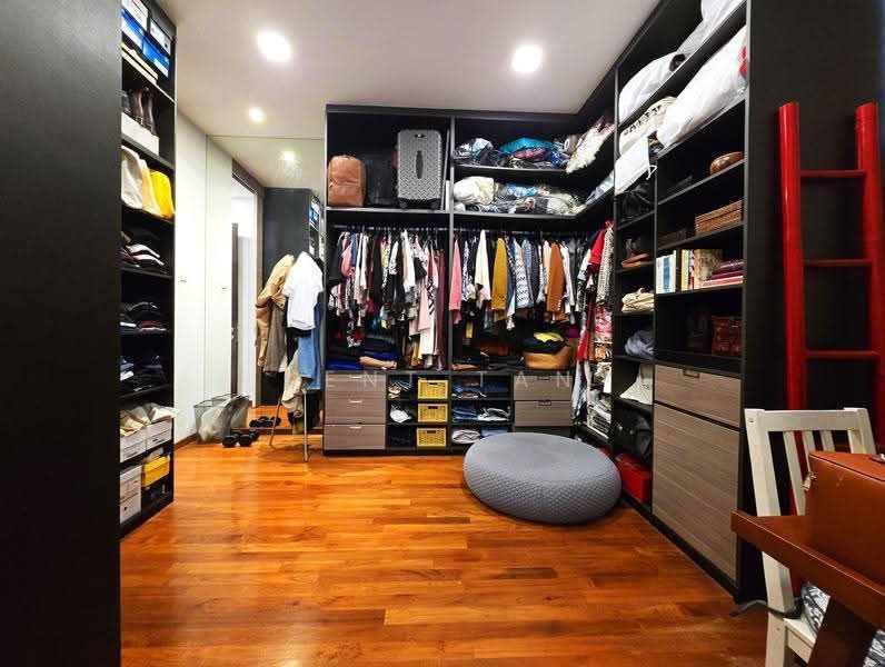 Gorgeous Tropical Freehold 2.5 storey Semi-D. 8 mins walk Lor Chuan MRT Station — photo 11