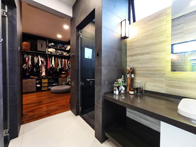 Gorgeous Tropical Freehold 2.5 storey Semi-D. 8 mins walk Lor Chuan MRT Station — photo 12