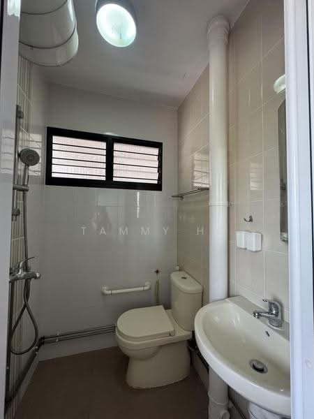 211 New Upper Changi Road — photo 5
