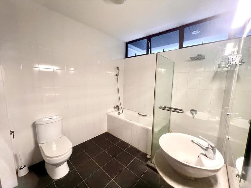 Charming Renovated Corner Semi-Detached at Coronation Rd.1km to Nanyang Primary & Raffles Girls Pri — photo 12
