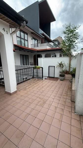 Teacher's Housing Estate — photo 1