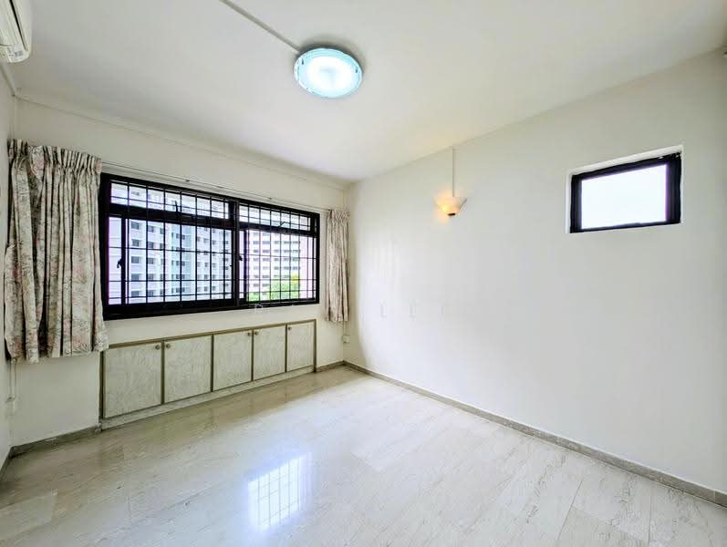 725 Woodlands Avenue 6 — photo 3