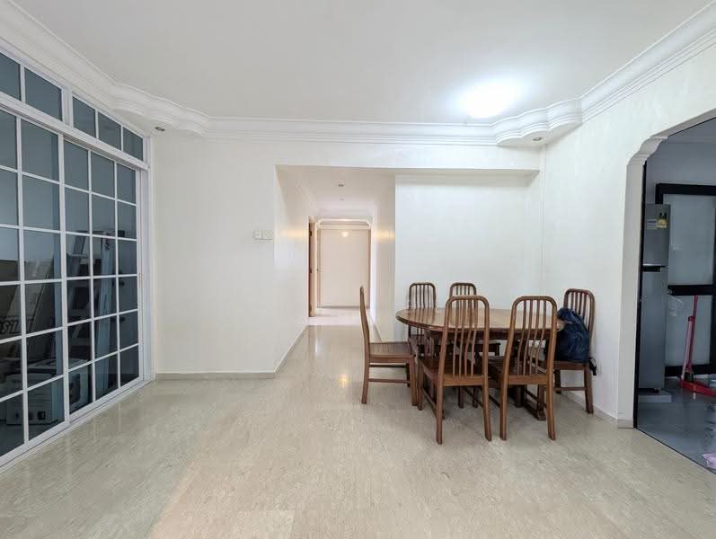 725 Woodlands Avenue 6 — photo 4
