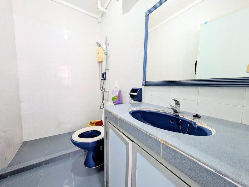 725 Woodlands Avenue 6 — photo 5