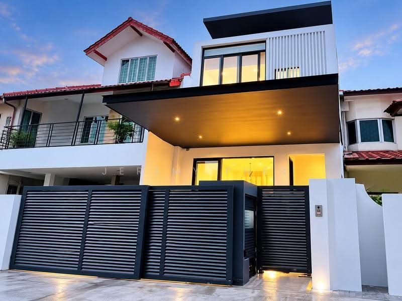 Modern Terrace Near Kovan mrt, Mall, Food Centre & Supermarket — photo 1