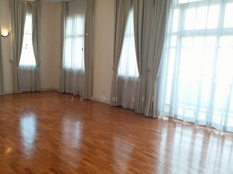 Leonie Condotel — photo 5