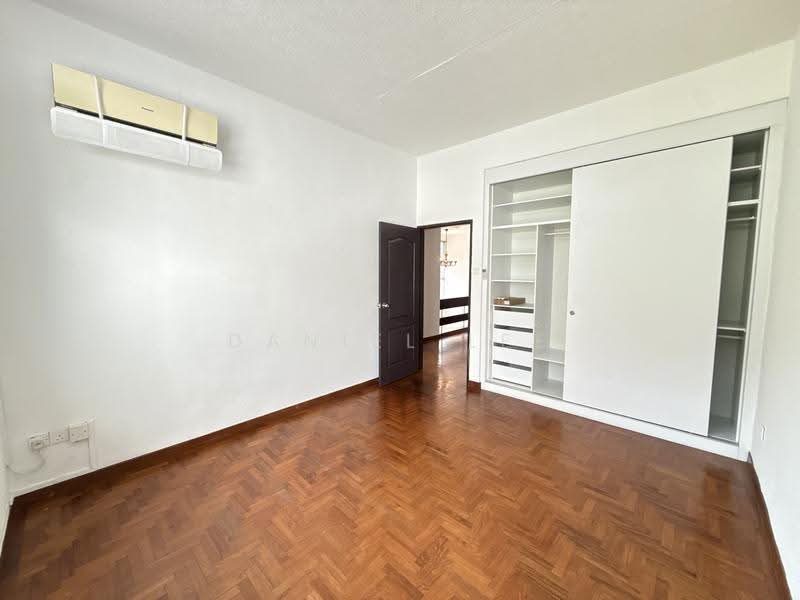 5-Bed Garden Semi-D · Direct MRT to Orchard & CBD — photo 15
