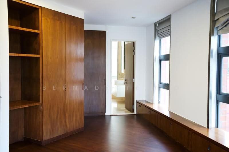 72 Grange — photo 11