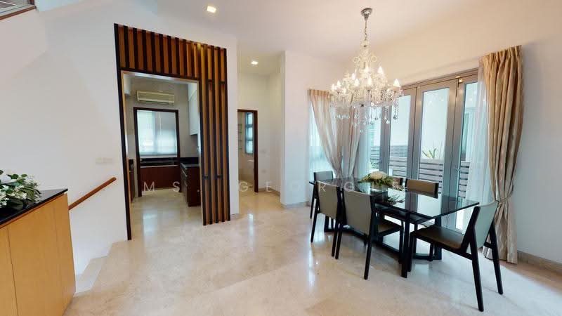 Meyer Road Strata Bungalow with Private Pool. Minutes Walk to MRT Station — photo 2