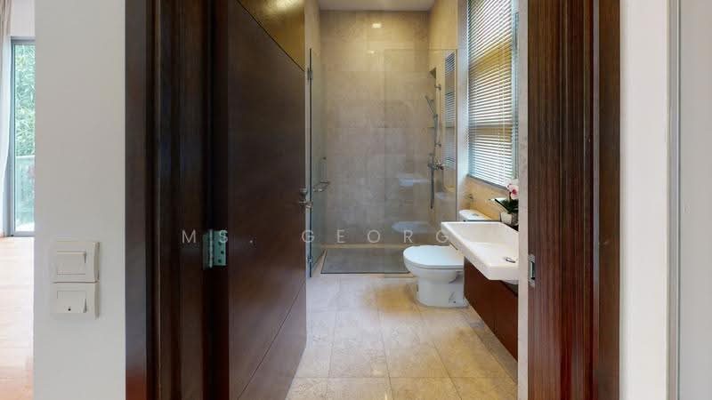 Meyer Road Strata Bungalow with Private Pool. Minutes Walk to MRT Station — photo 6