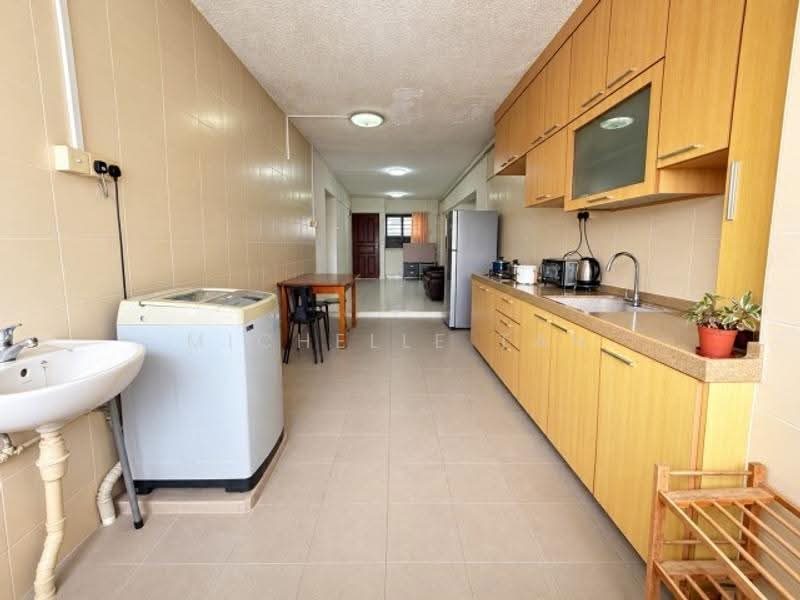 310 Clementi Avenue 4 — photo 2