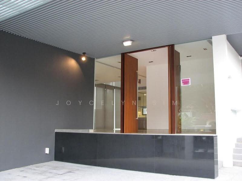 46 One Tree Hill — photo 2