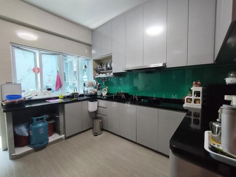 Woodgrove Estate — photo 4