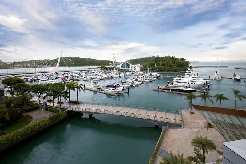 Reflections at Keppel Bay — photo 18
