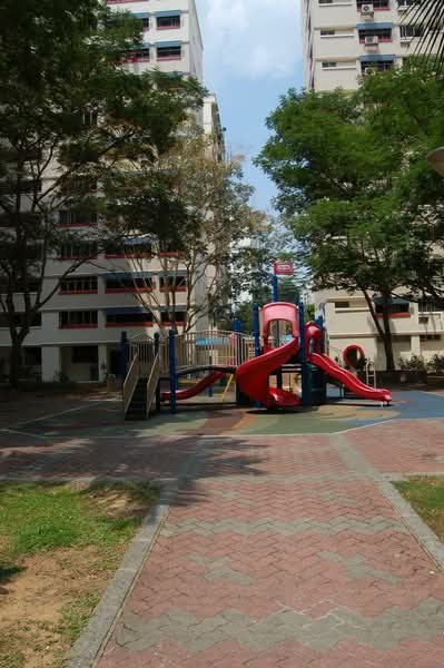 749 Pasir Ris Street 71 — photo 12