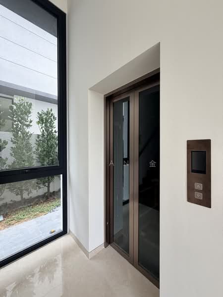 brand new and luxury bungalow, 4 levels with Lift, Swimming pool, Basement to Park 5 cars — photo 6