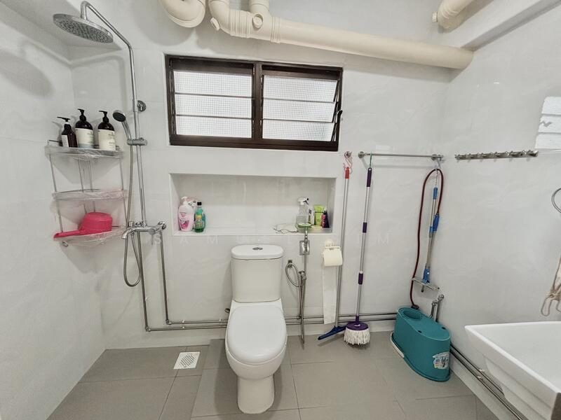 761 Woodlands Avenue 6 — photo 5