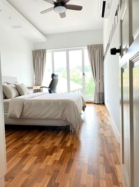 Woodgrove Estate — photo 1