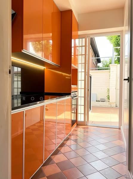 Woodgrove Estate — photo 2