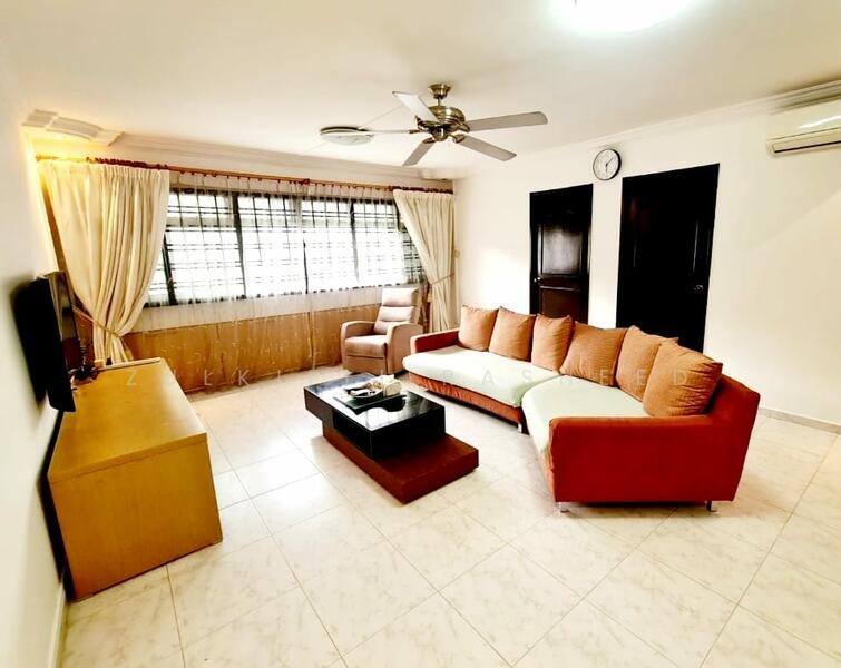 737 Pasir Ris Drive 10 — photo 1