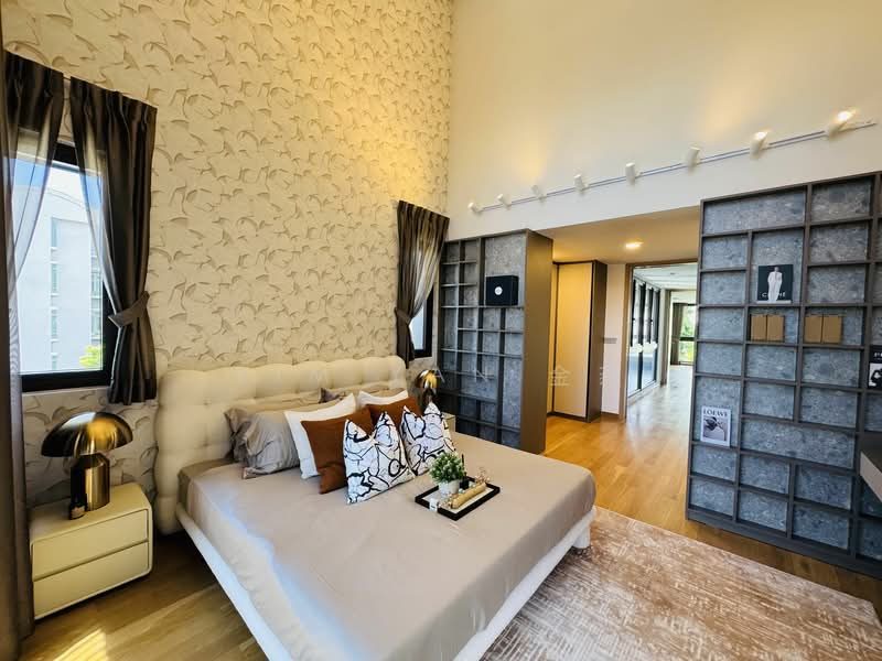 Brand New & freehold with grandeur, 4 Levels with lift, beautiful swimming Pool & landscaping — photo 4