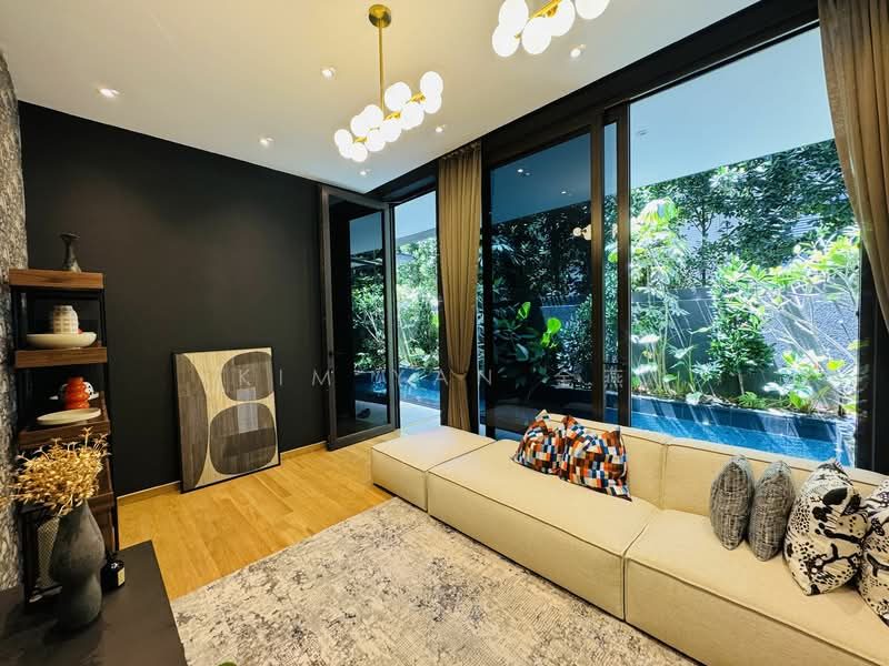 Brand New & freehold with grandeur, 4 Levels with lift, beautiful swimming Pool & landscaping — photo 19