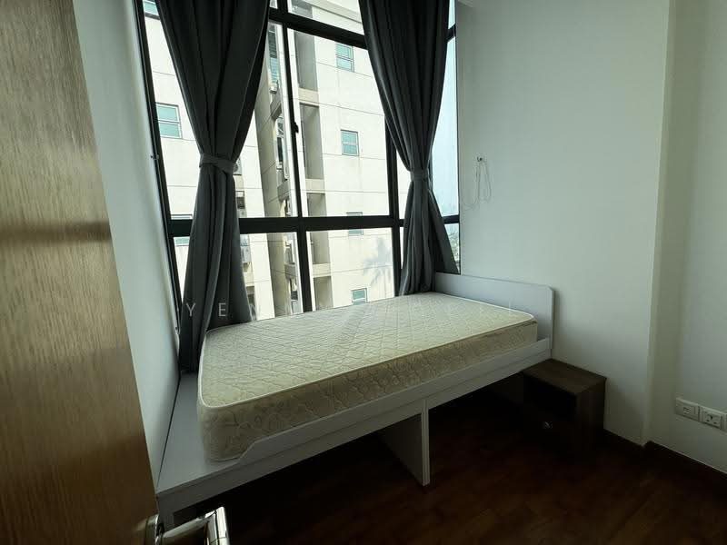 One Oxley Rise — photo 10